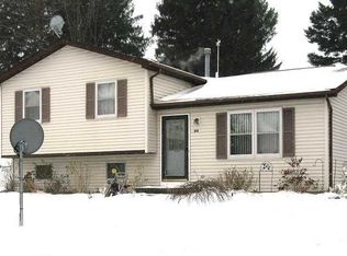 418 Pheasant Dr, Girard, PA