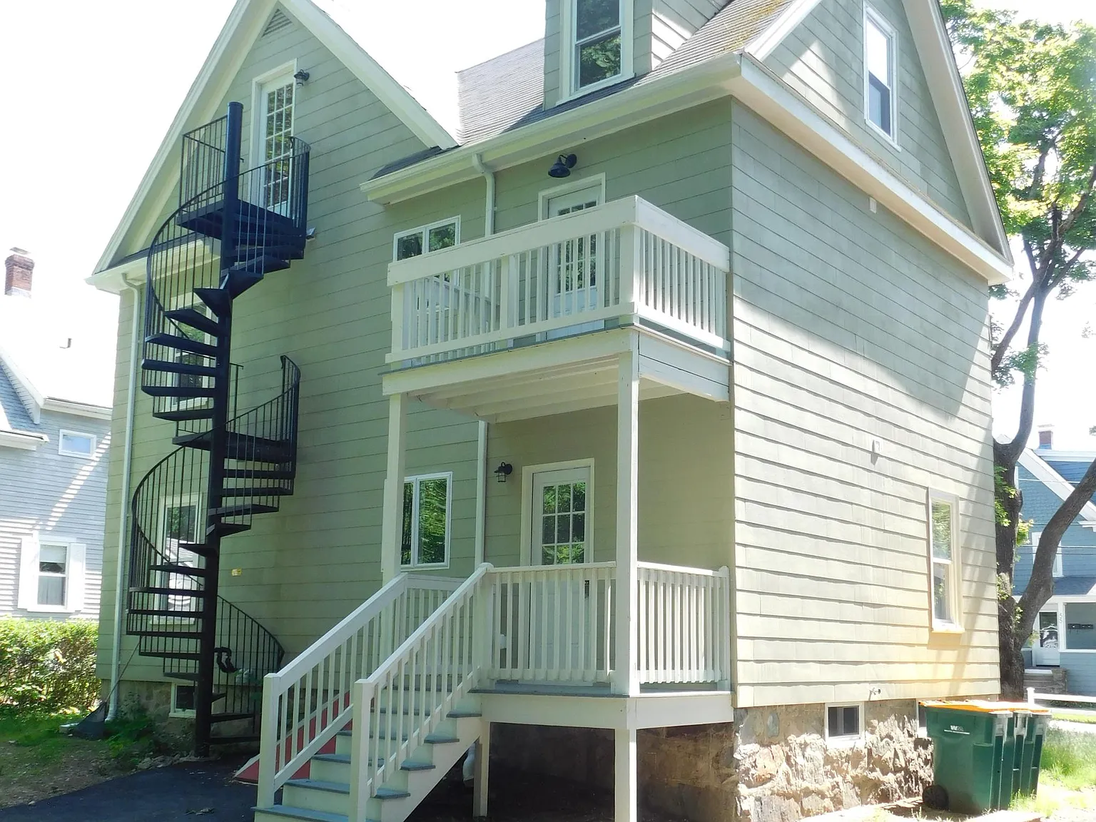 2 bed, 1000 sqft, $2,800 — Photo 3
