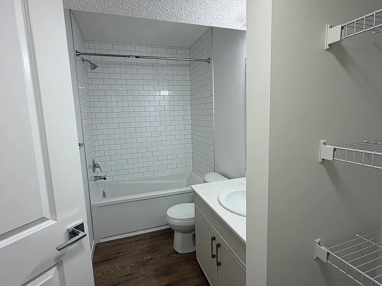 1271 Keswick Dr SW — Photo 6
