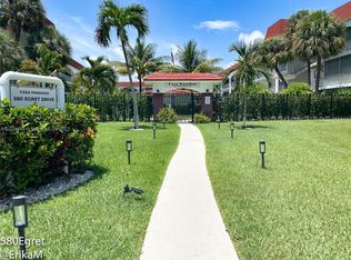 580 Egret Dr APT 104, Hallandale, FL 33009