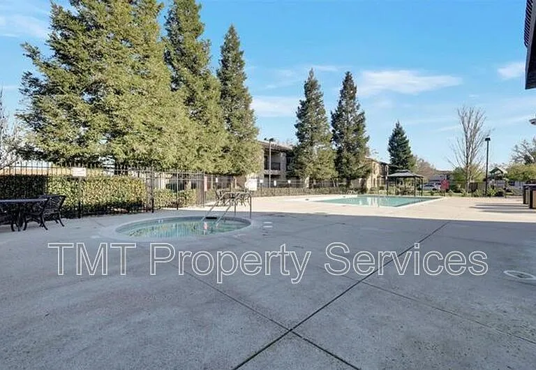 4200 E Commerce Way #1012 — Photo 10