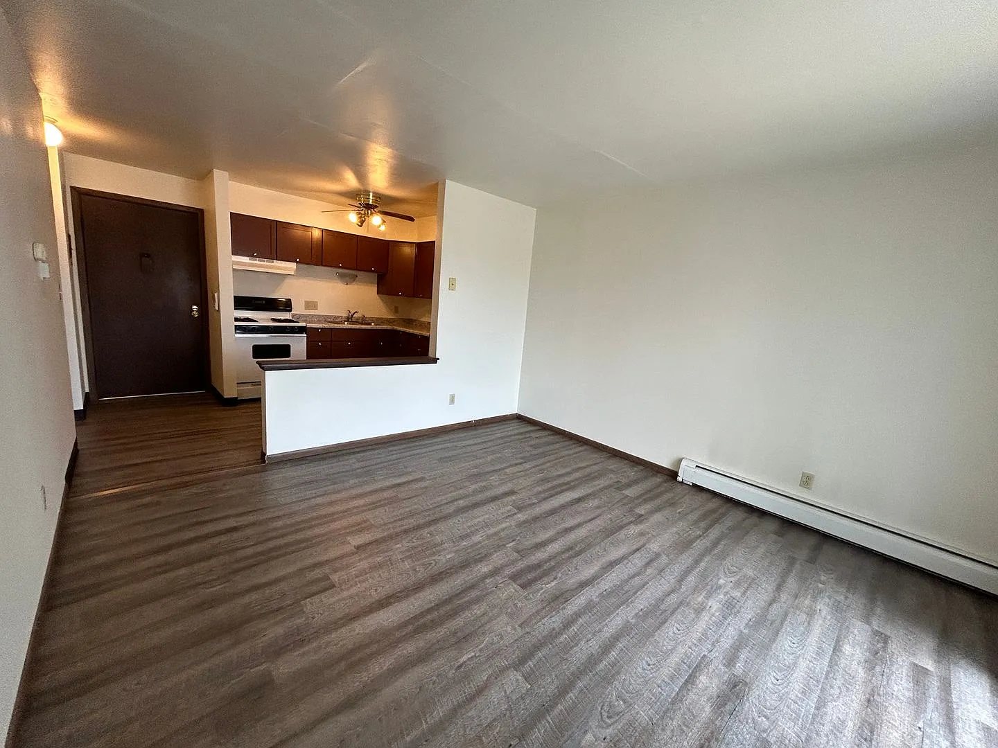 Colony Court Apartments LLC — Photo 3
