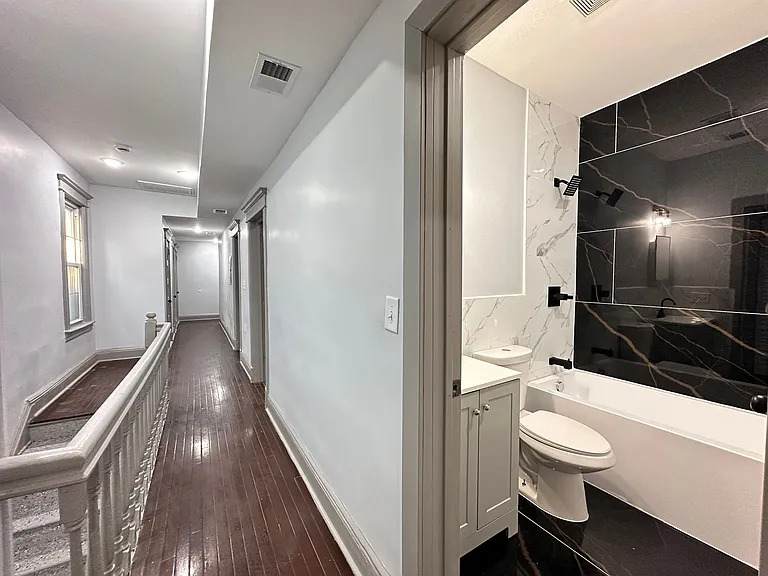 126 Wegman Pkwy #3E — Photo 18