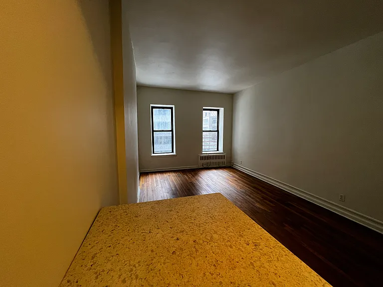 153 E 43rd St #5B — Photo 6