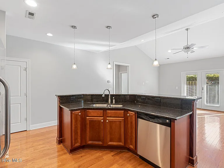 7 Elk Ridge Ln — Photo 12
