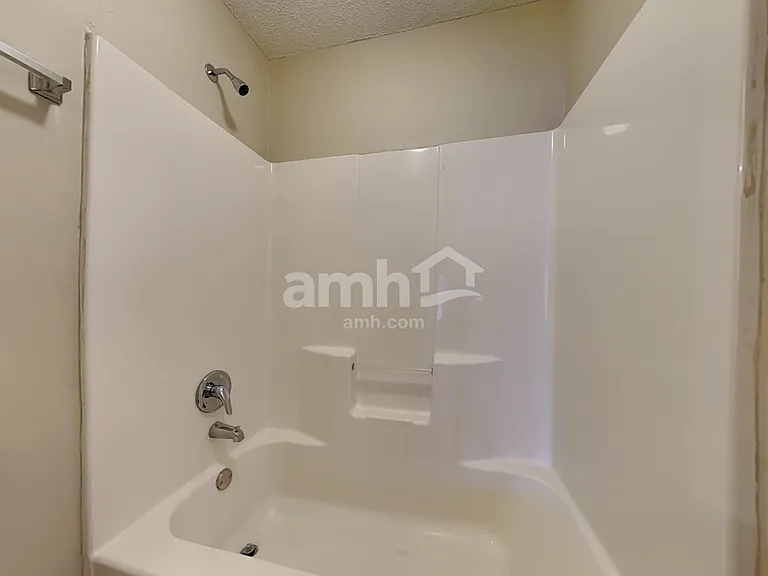 298 Sheffield Ln — Photo 20