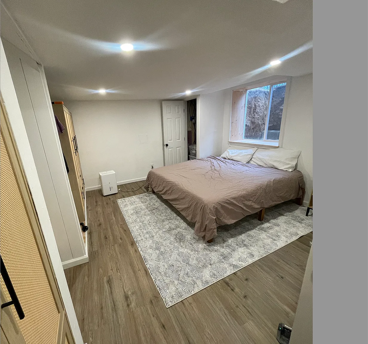 1 bed, 1100 sqft, $1,800 — Photo 3