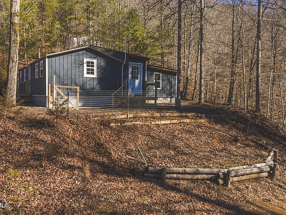 4th image of 637 Jacobs Hollow Rd