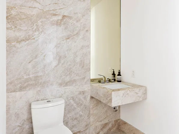 15 Hudson Yards image 8 of 16