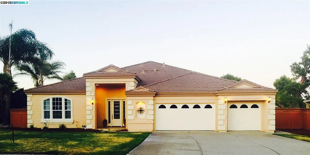 5735 Greenfield Way photo 1
