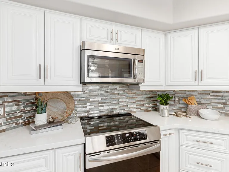 3611 E Windmere Dr — Photo 24