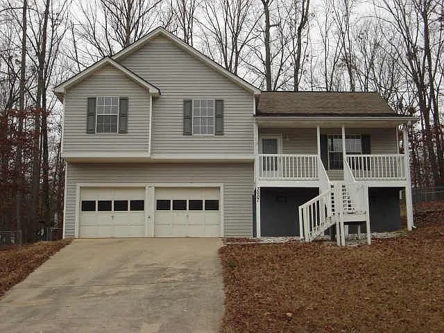 3007 Bottlebrush Dr photo 1
