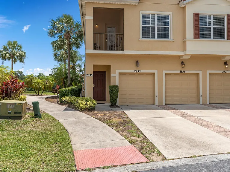 2835 Oakwater Dr #2835 — Photo 9