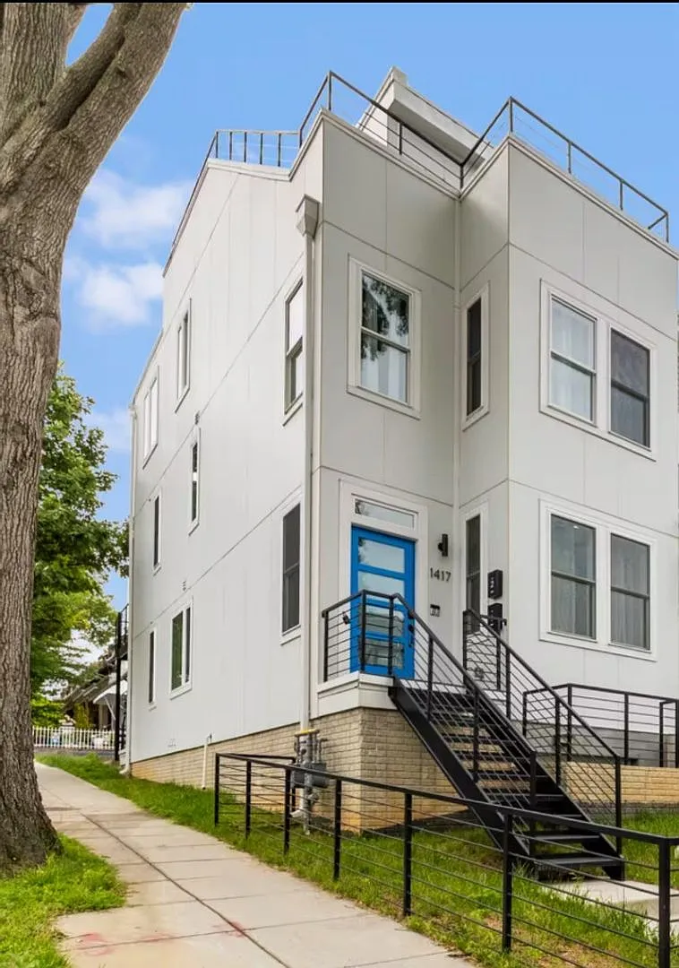 Charming 3BR New Condo in Washington, DC — Photo 2