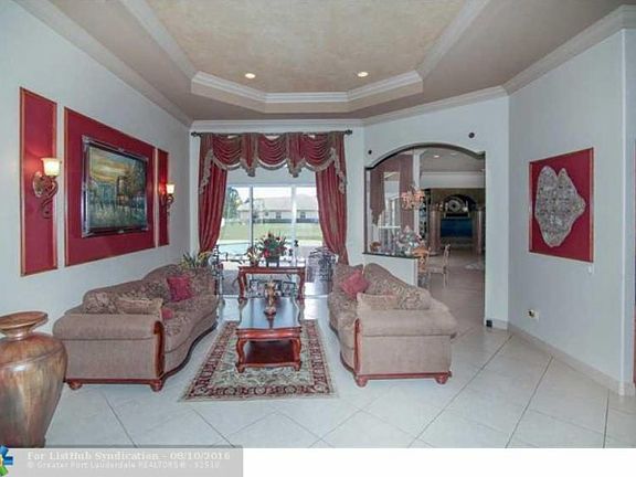 5th image of 10486 Canterbury Ct