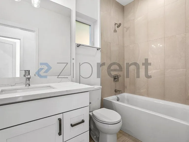 10213 40th Ave SW #C — Photo 24