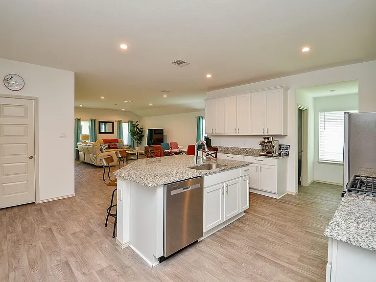 7203 Dawn View Ln — Photo 14