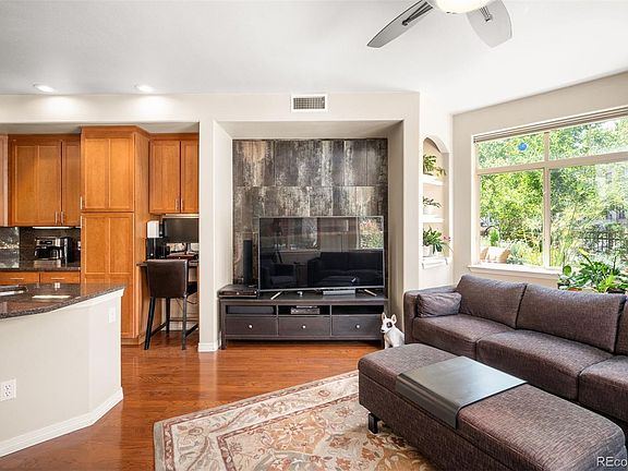 3rd image of 1100 N Grant Street #108