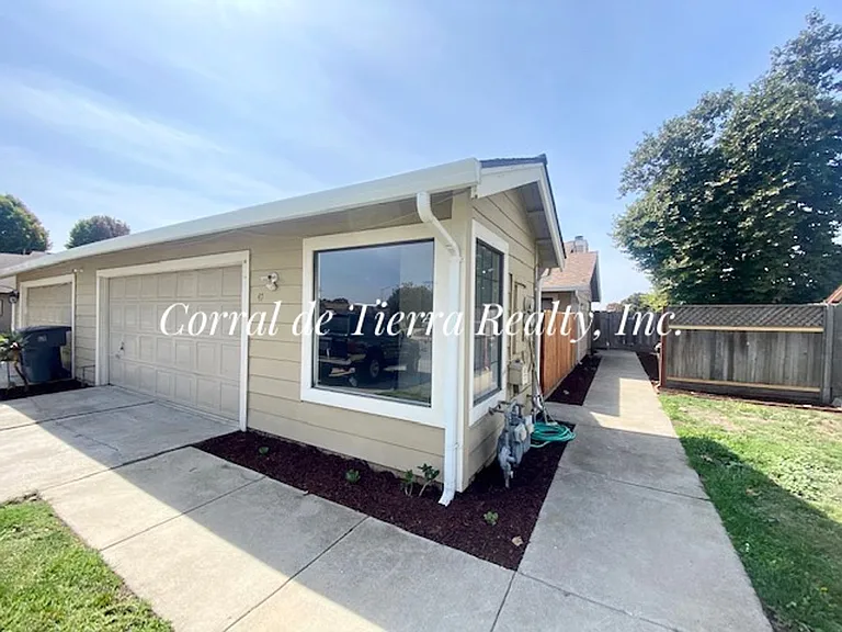 47 Julia Ave — Photo 1