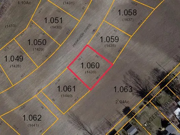 319 Parkview Dr, Bluffton, OH 45817