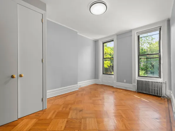 490 Decatur Street image 17 of 38