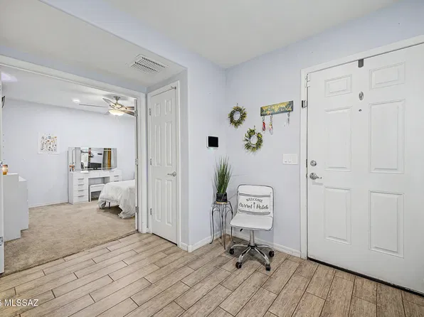 5122 S River Run Dr, Tucson, AZ 85746