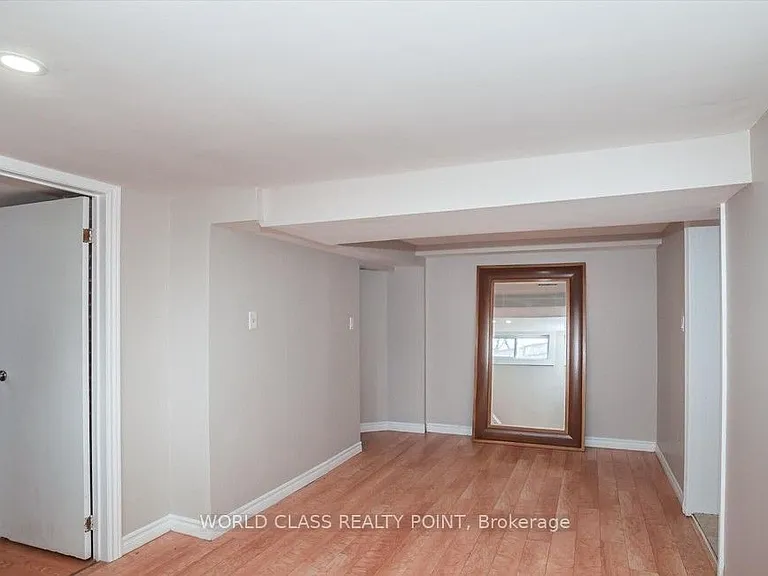 1 McIntosh St — Photo 21