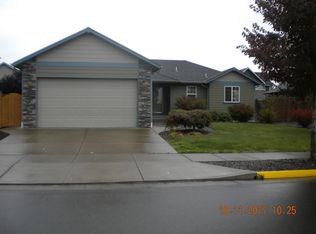262 W Joy St, Lebanon, OR 97355