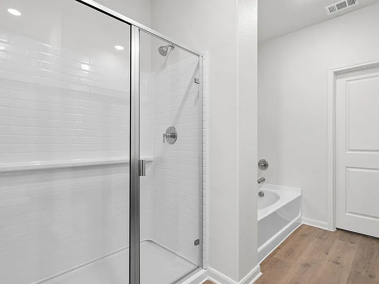 305 Julian Davis Dr — Photo 17