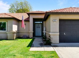 2427 Cottonwood Dr, Hanford, CA