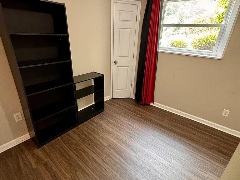 208 Chestnut Rd — Photo 15