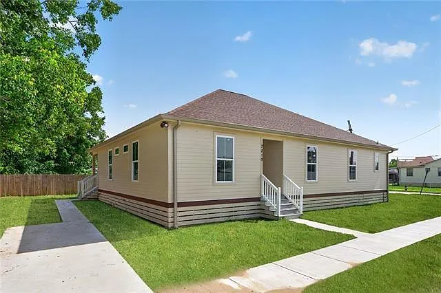 7210 Dreux Ave