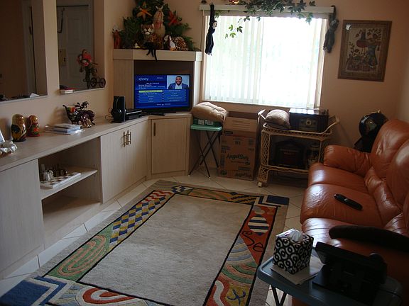 5th image of 7849 Granville Dr #212