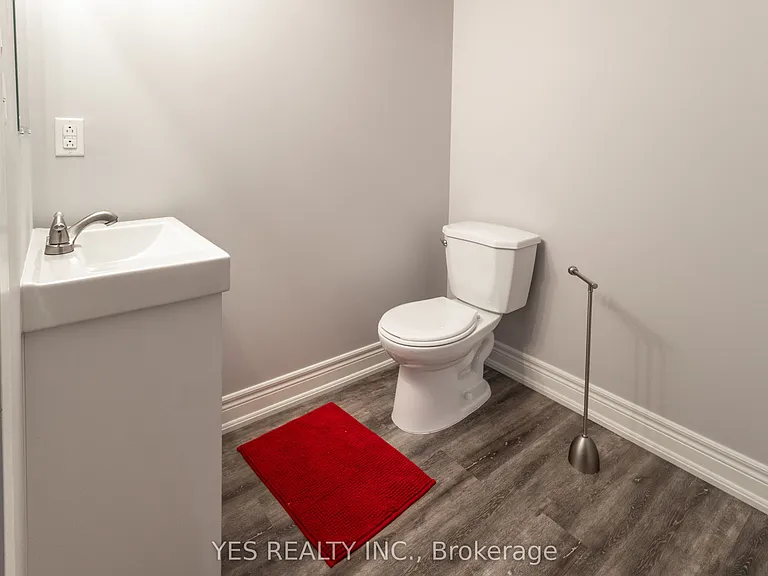34 Newhouse Blvd — Photo 45