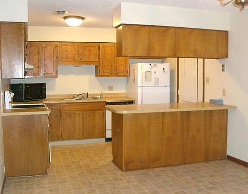 4th image of 102 Bayou Dr