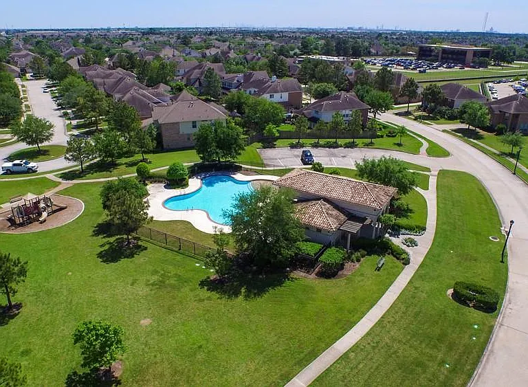6604 Trenton Lake Ln — Photo 13