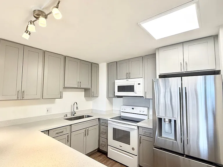 1255 Nuuanu Ave #E1614 — Photo 4