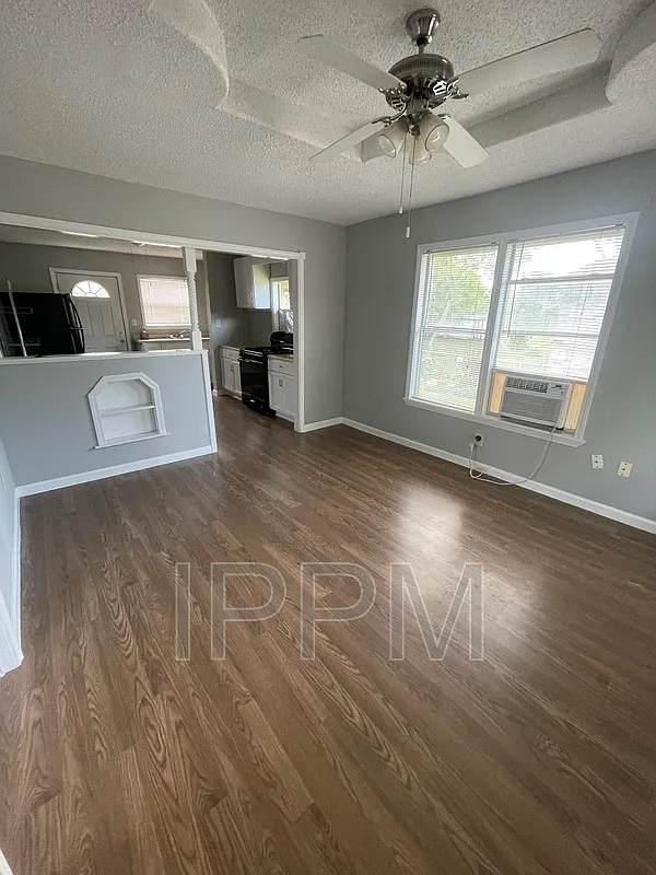 2 bed, 1.0 bath, 684 sqft, $825 — Photo 4