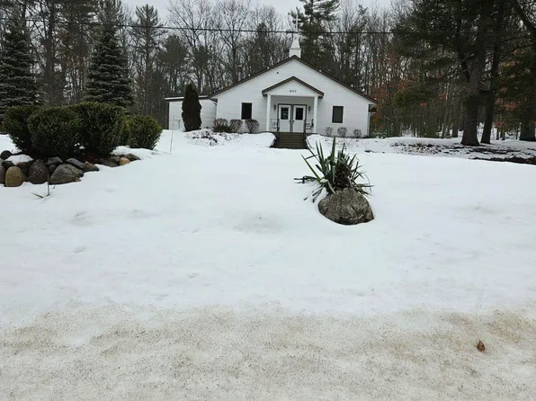 4353 N Spider Lake Rd, Traverse City, MI 49696