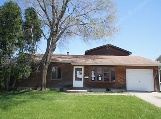 343 Eaton Ave, Romeoville, IL 60446