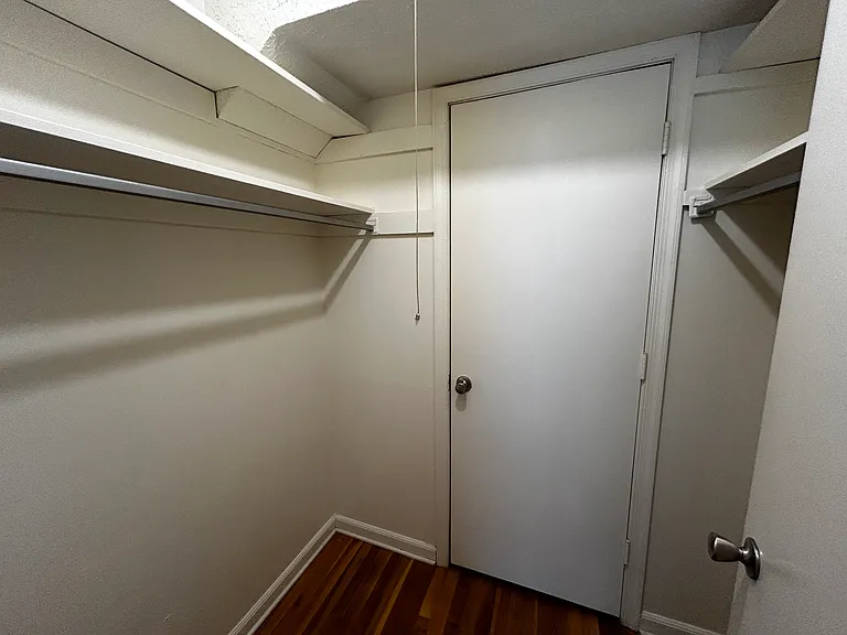 Princeton Circle West Apartments — Photo 56