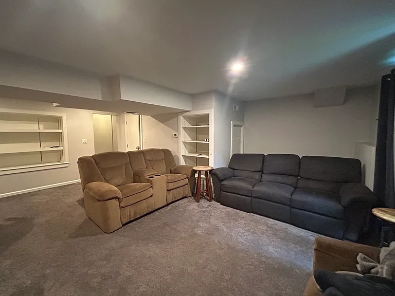 9 Cornwall Ln — Photo 19