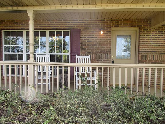3rd image of 1227 Chesty Puller Cir