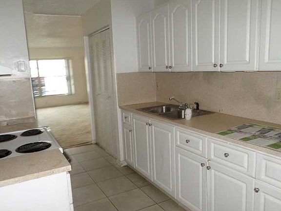 4th image of 3964 NW 181st Ln