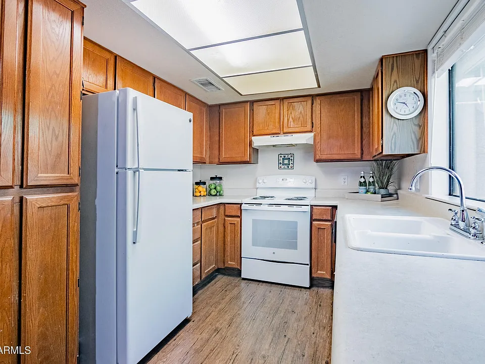 8940 W Olive Ave #55