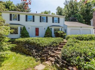 4 Rustic Pnes, Pittsford, NY 14534