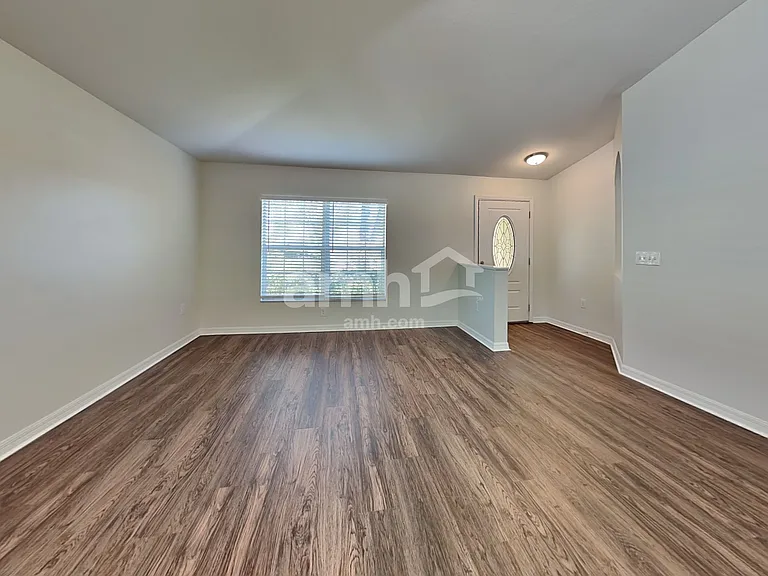 2642 Queen Alberta Dr — Photo 5