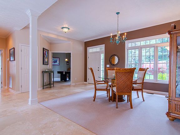 Entry Way / Dining Room