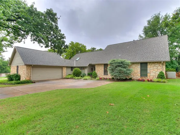 814 Sunny Brook Ct, Edmond, OK 73034