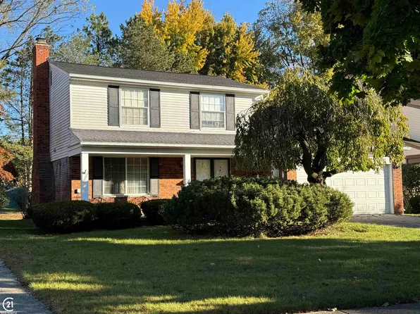 12803 Windsor Ct, Sterling Heights, MI 48313